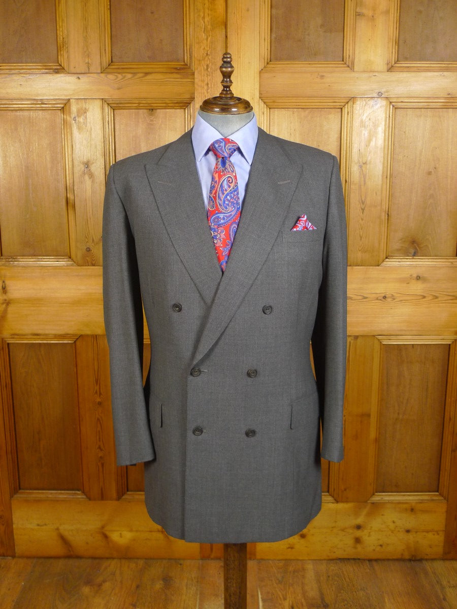 26/1062 immaculate 1996 huntsman savile row bespoke grey worsted d/b suit 43 extra long