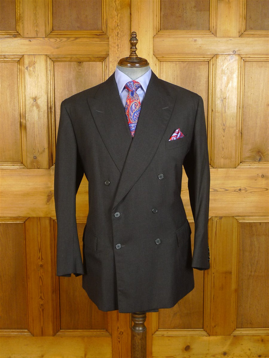 24/0474 immaculate anderson & sheppard 2009 savile row bespoke grey worsted d/b suit 46 regular to long