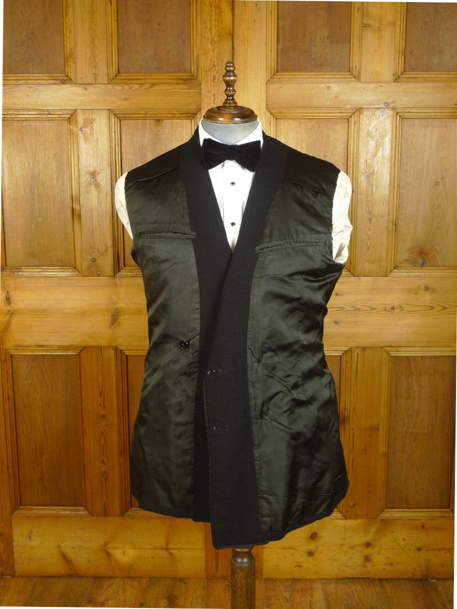 080824/06 immaculate vintage 1980 anderson & sheppard savile row bespoke black wool smoking / dinner jacket w/ frogging 44-45 regular to long