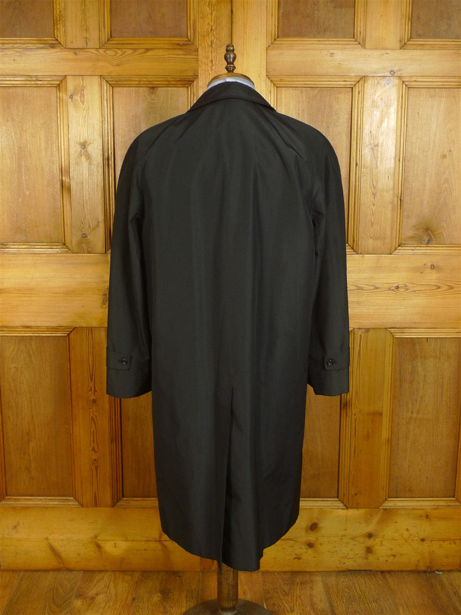 24/0893 vintage aquascutum 100% silk black raglan sleeve raincoat mac 41-42