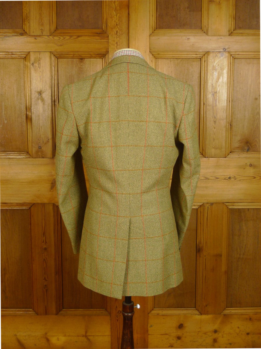 24/0974 immaculate john g hardy alsport cloth green / red wp check 3-piece tweed shooting suit (breeks) 37-38 long