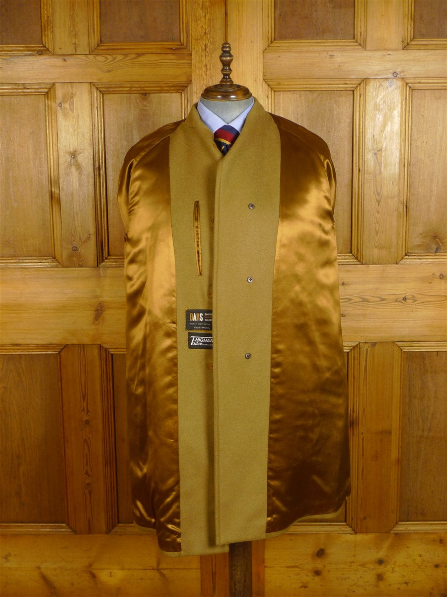 24/0985 vintage daks simpson 100% wool camel coat w/ leather buttons 41-42