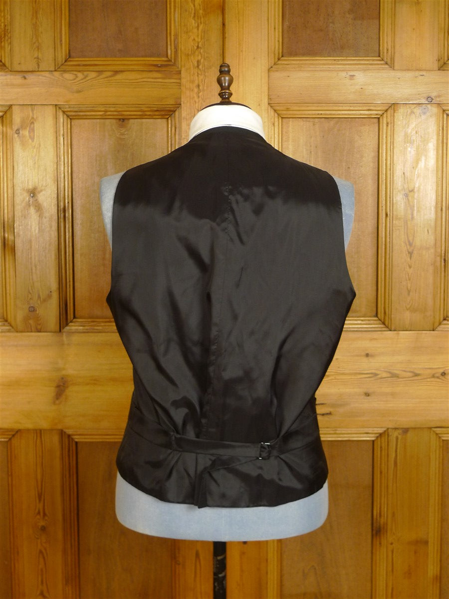 25/0008 immaculate bespoke tailored black shawl fine worsted evening waistcoat 49-50 long