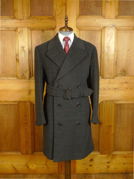 25/0053 superb genuine 1950s vintage daks crombie extra heavyweight textured wool grey / blue 2-tone fleck d/b overcoat w/ belt 41-43