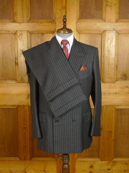 25/0199 gieves & hawkes 2001 savile row bespoke grey rope-stripe d/b worsted flannel suit w/ 2 pair trousers 42 regular