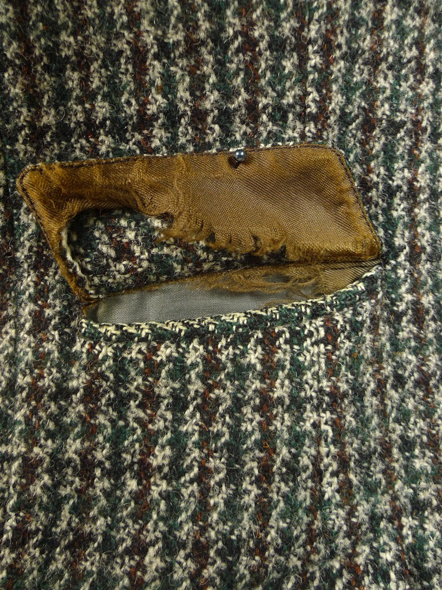 25/0268A vintage 1960s green / brown check harris tweed jacket 40 short to regular