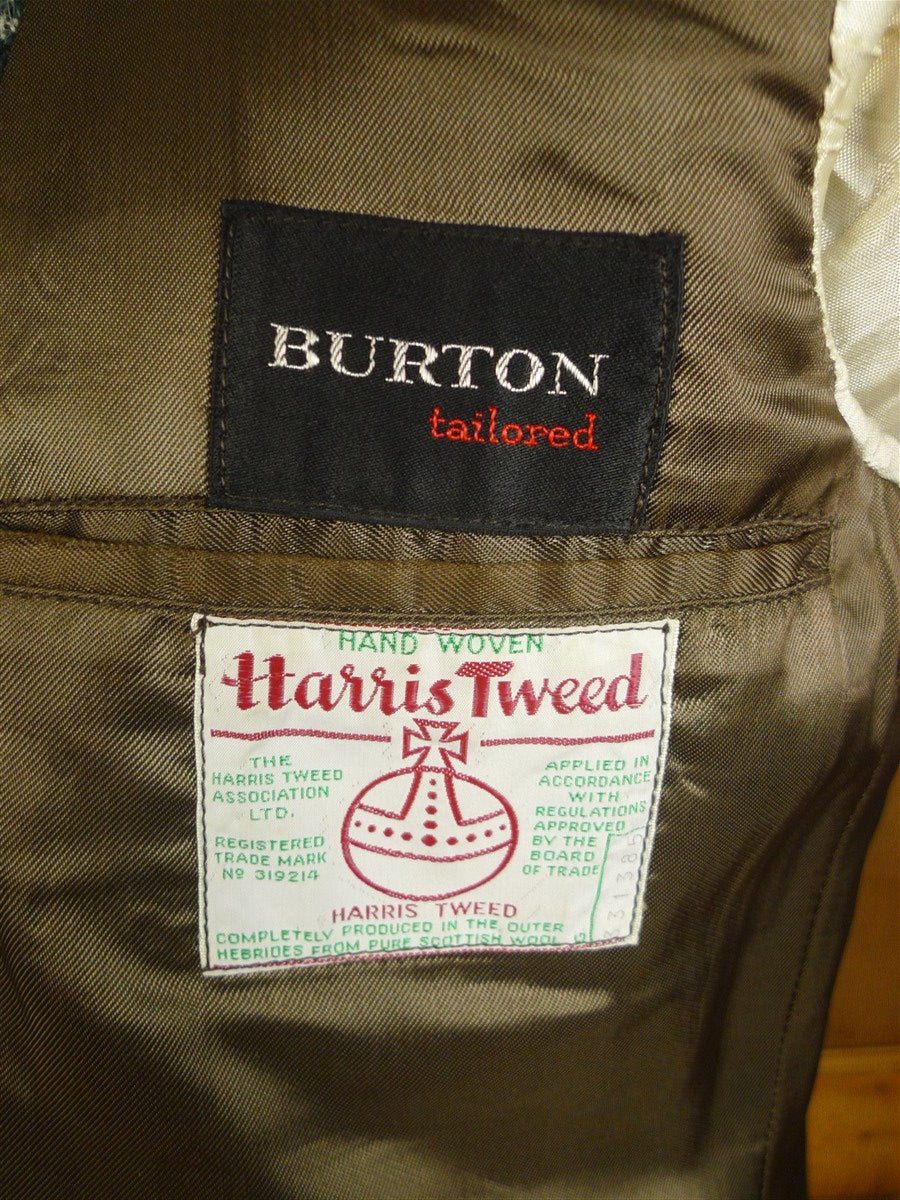 25/0268A vintage 1960s green / brown check harris tweed jacket 40 short to regular