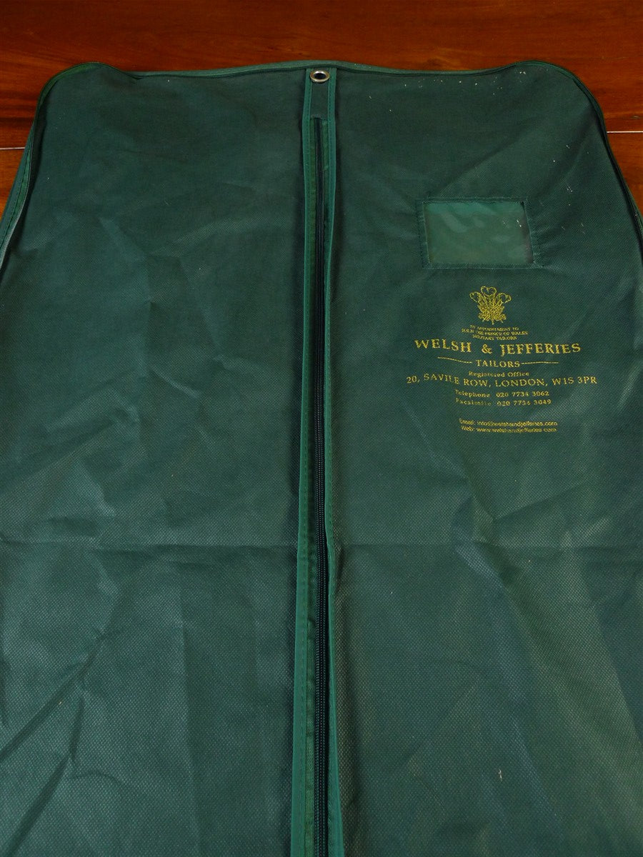 25/0478 welsh & jefferies savile row bespoke green / gold woven suit bag carrier