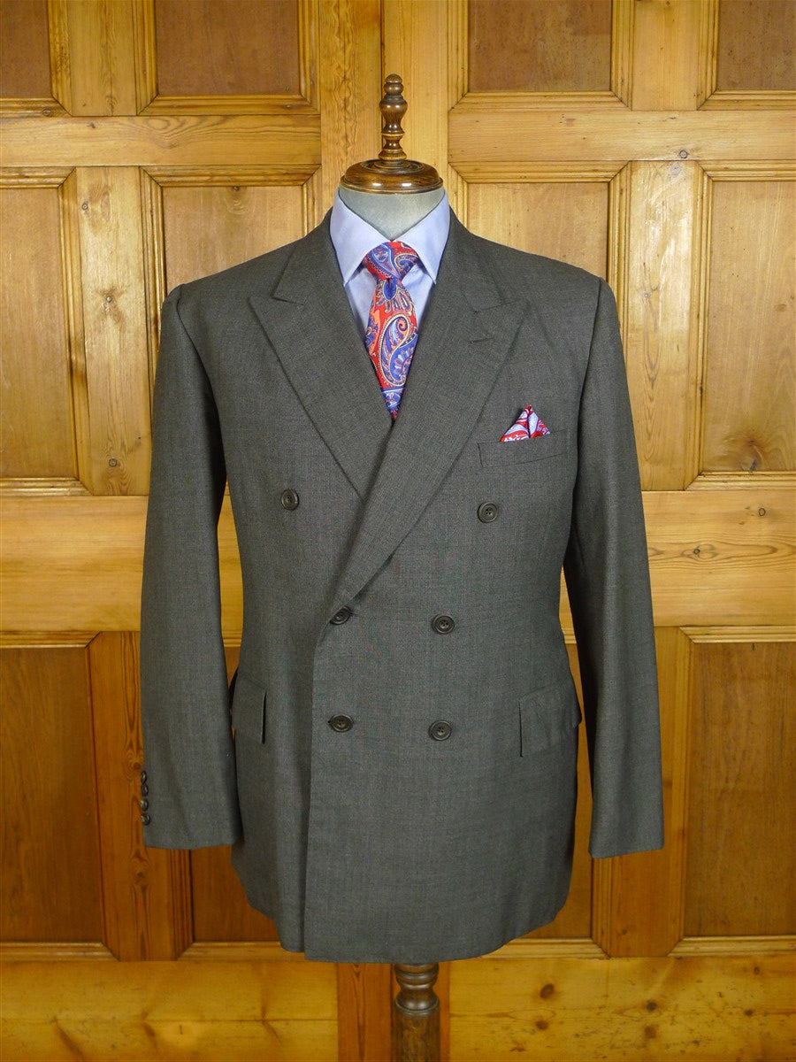 25/0563 immaculate 2013 savile row bespoke grey worsted d/b suit 42-43 long