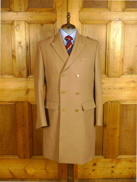 25/0630 immaculate quality modern british warm style overcoat w/ working cuff 44-45