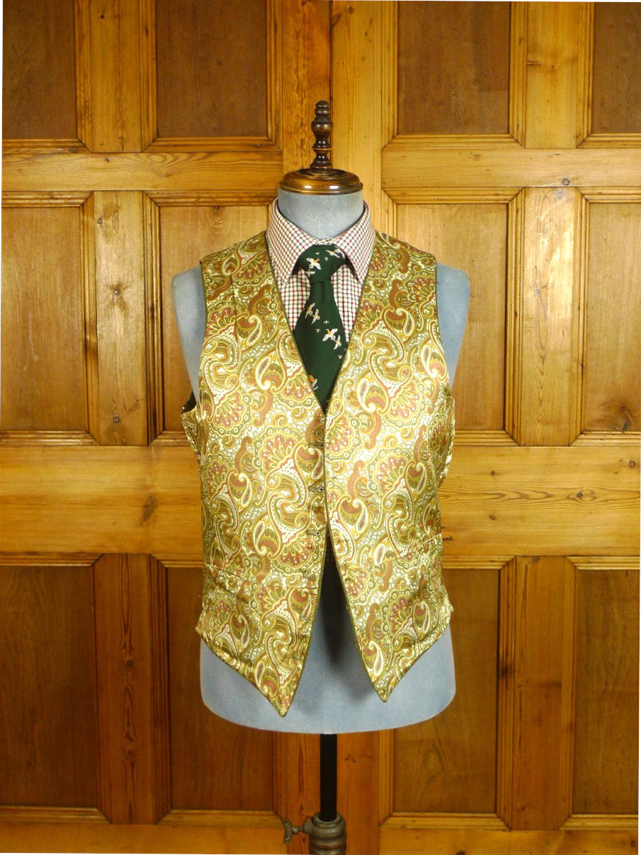 25/0697 exceptional bespoke tailor made john g hardy alsport cloth green wp check 3-piece tweed suit w/ paisley linings 40 short to regular
