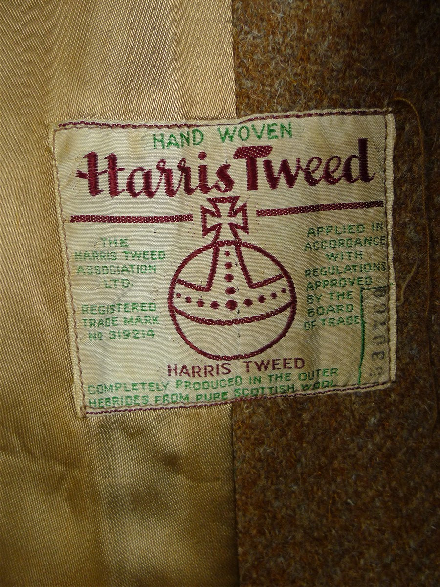 25/0684 beautiful near immaculate genuine 1940s 1950s lovat brown green harris tweed overcoat w/ gauntlet cuff 41-42