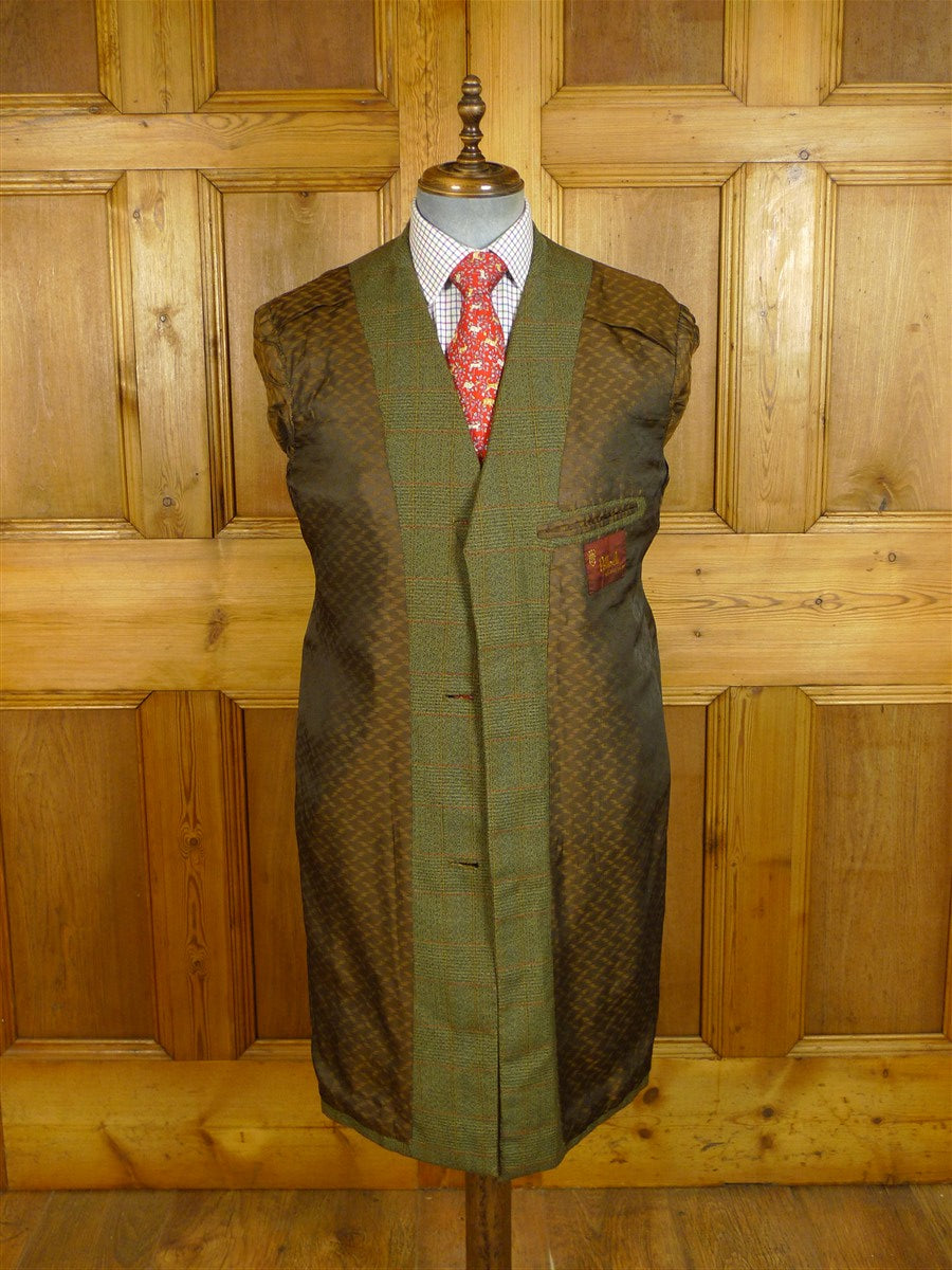 25/0721 wonderful 1960s vintage british green check worsted twist tweed 'mod' coat overcoat 36-38