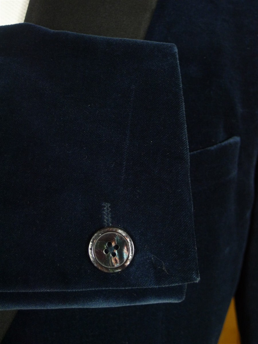 25/0712 immaculate simon carter midnight blue velvet / grosgrain peak lapel velvet dinner / smoking jacket (rrp £550) 41-42 regular