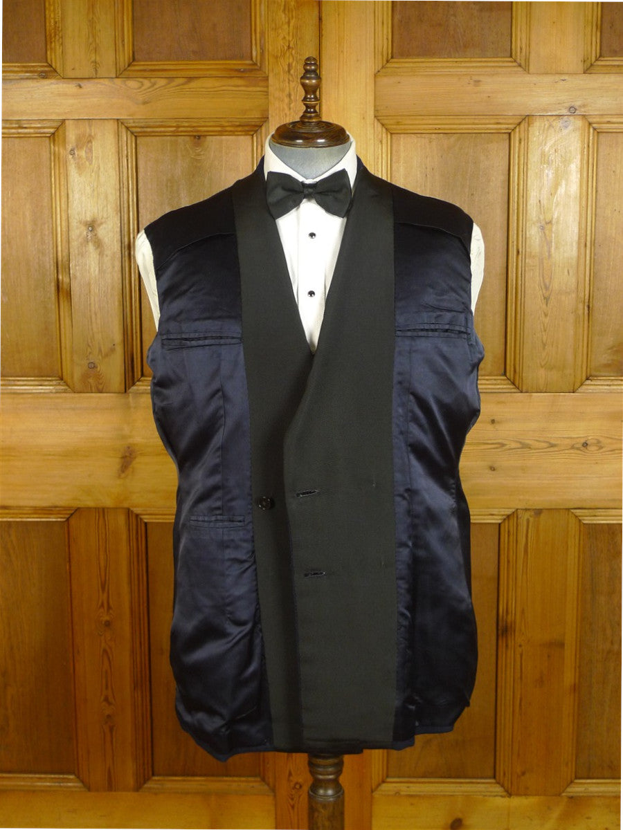 25/0714 vintage 1983 anderson & sheppard savile row bespoke midnight blue herringbone cashmere d/b smoking jacket w/ grosgrain peak lapel 45 long
