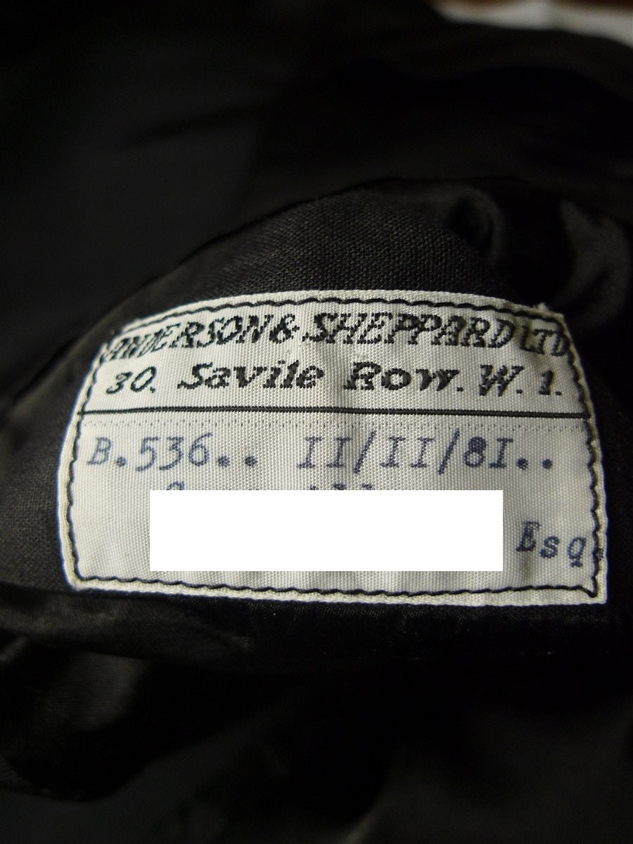 25/0718 vintage 1981 anderson & sheppard savile row bespoke midnight blue barathea d/b dinner jacket w/ grosgrain facings 45 extra long