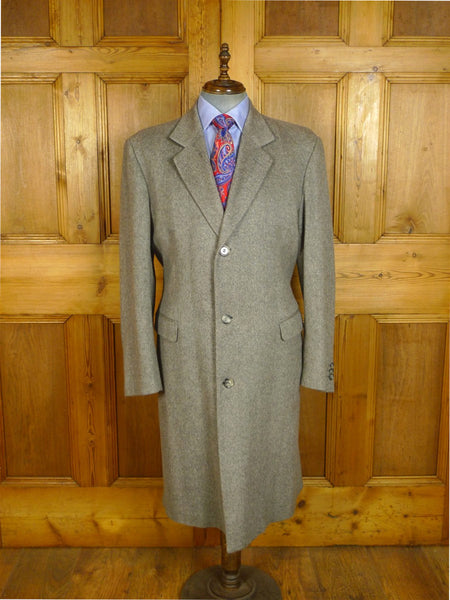 25/0821 zegna italy mongolian cashmere grey herringbone overcoat 42-44 long