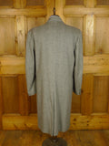 25/0821 zegna italy mongolian cashmere grey herringbone overcoat 42-44 long