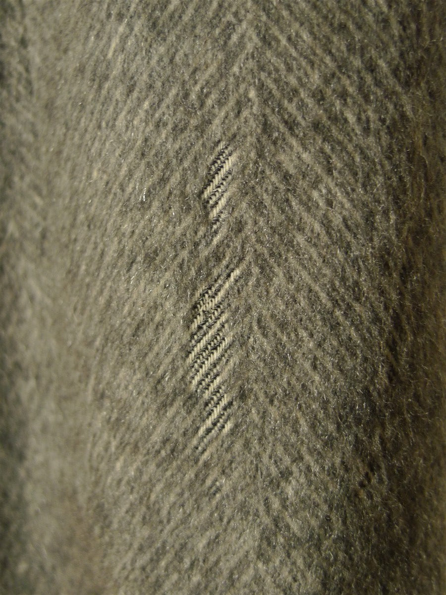25/0821 zegna italy mongolian cashmere grey herringbone overcoat 42-44 long