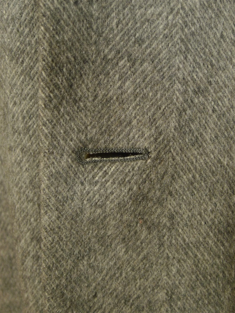 25/0821 zegna italy mongolian cashmere grey herringbone overcoat 42-44 long