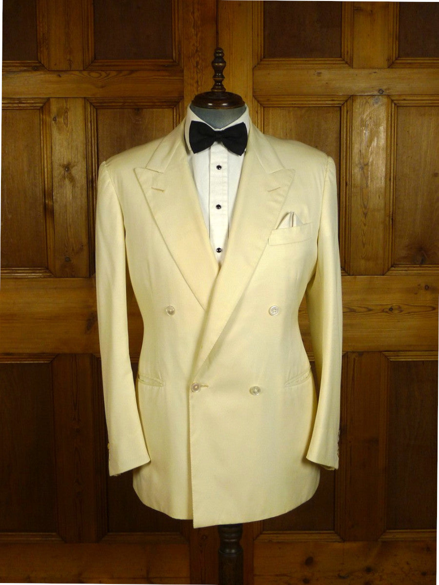 25/0811 vintage city of london bespoke ivory white d/b dinner jacket 41-42 long