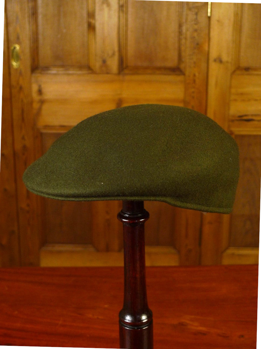 25/0838 immaculate green italian wool flat cap 59 cms
