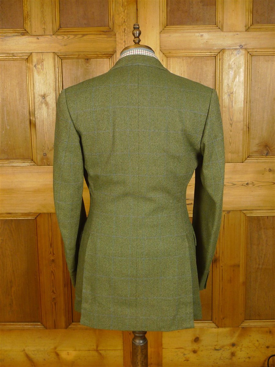 25/0868 superb denman & goddard 1996 savile row bespoke green / blue wp check 3-piece tweed suit w/ghillie collar 40 long