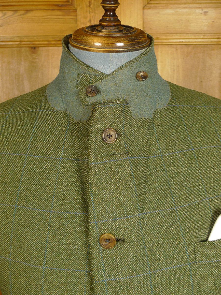 25/0868 superb denman & goddard 1996 savile row bespoke green / blue wp check 3-piece tweed suit w/ghillie collar 40 long