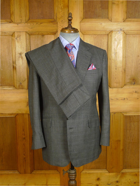 25/0871 immaculate stuart lamprell 2022 savile row bespoke grey / blue prince of wales check worsted suit w/ 2 pair trs 40 short