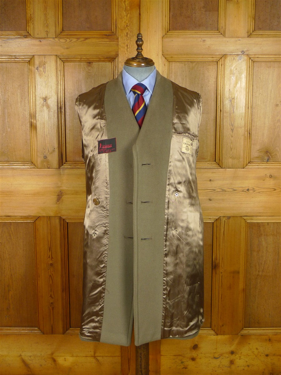 25/1051 immaculate vintage crombie melton wool british warm overcoat w/ leather buttons 38-40
