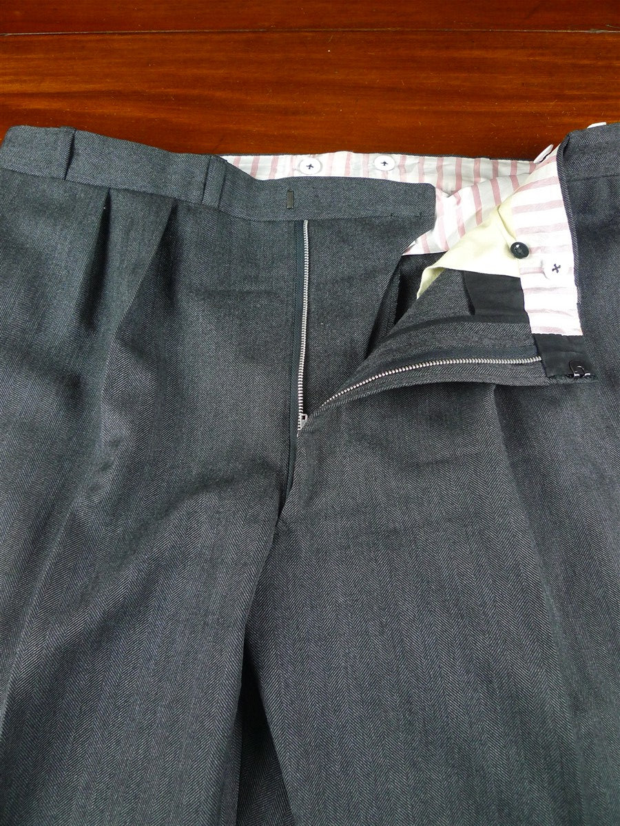 25/1073 near immaculate 2010 dege & skinner savile row bespoke heavyweight grey herringbone d/b worsted suit 46 regular w/ 2 pair trs