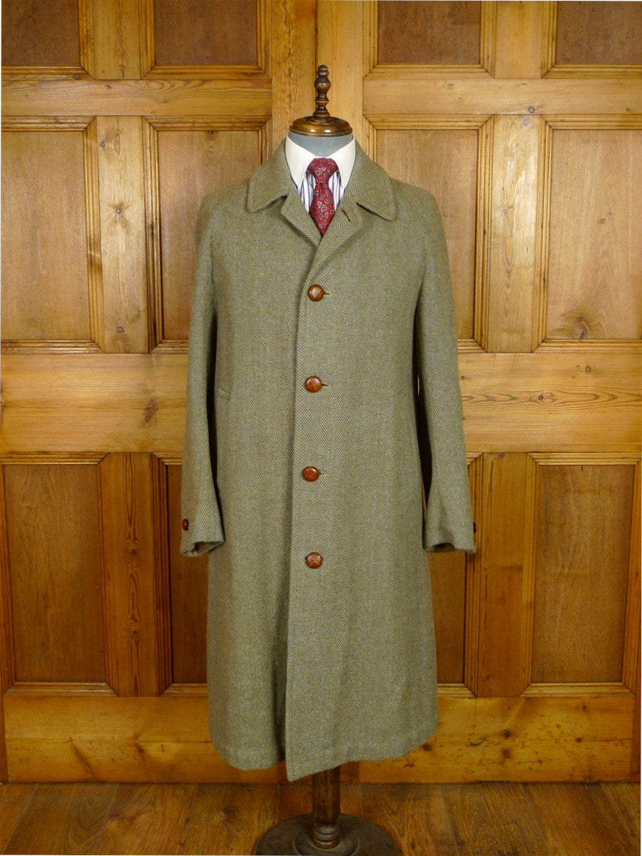 25/1088 beautiful genuine 1930s 1940s vintage harris tweed green herringbone overcoat coat 40