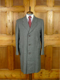 25/1082 beautiful 1950s vintage west of england grey grey herringbone wool overcoat raincoat w/ gauntlet cuff 38-39