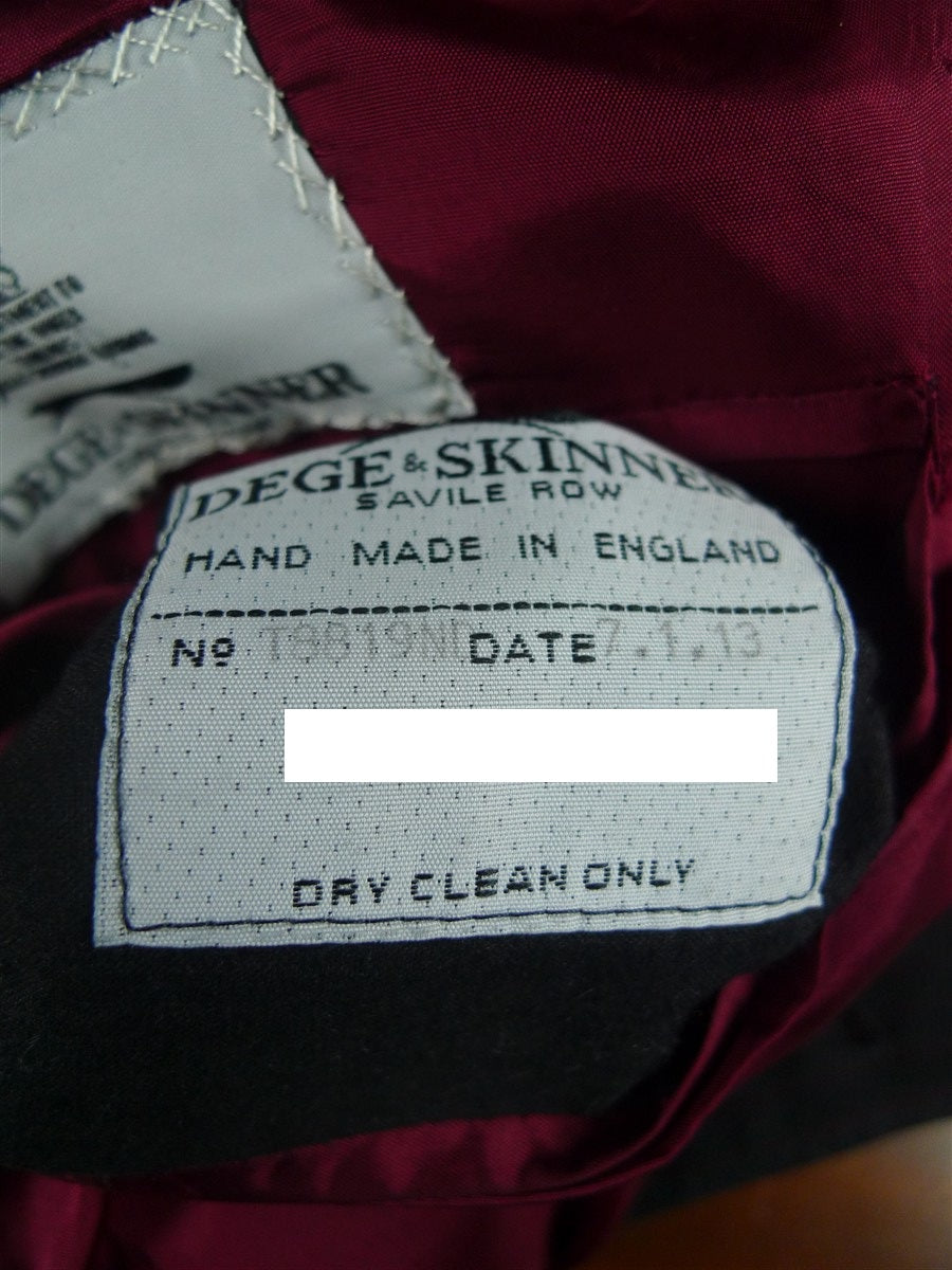 25/1074 immaculate 2010 dege & skinner savile row bespoke heavyweight grey / red pin-stripe d/b worsted suit 46 regular w/ 2 pair trs