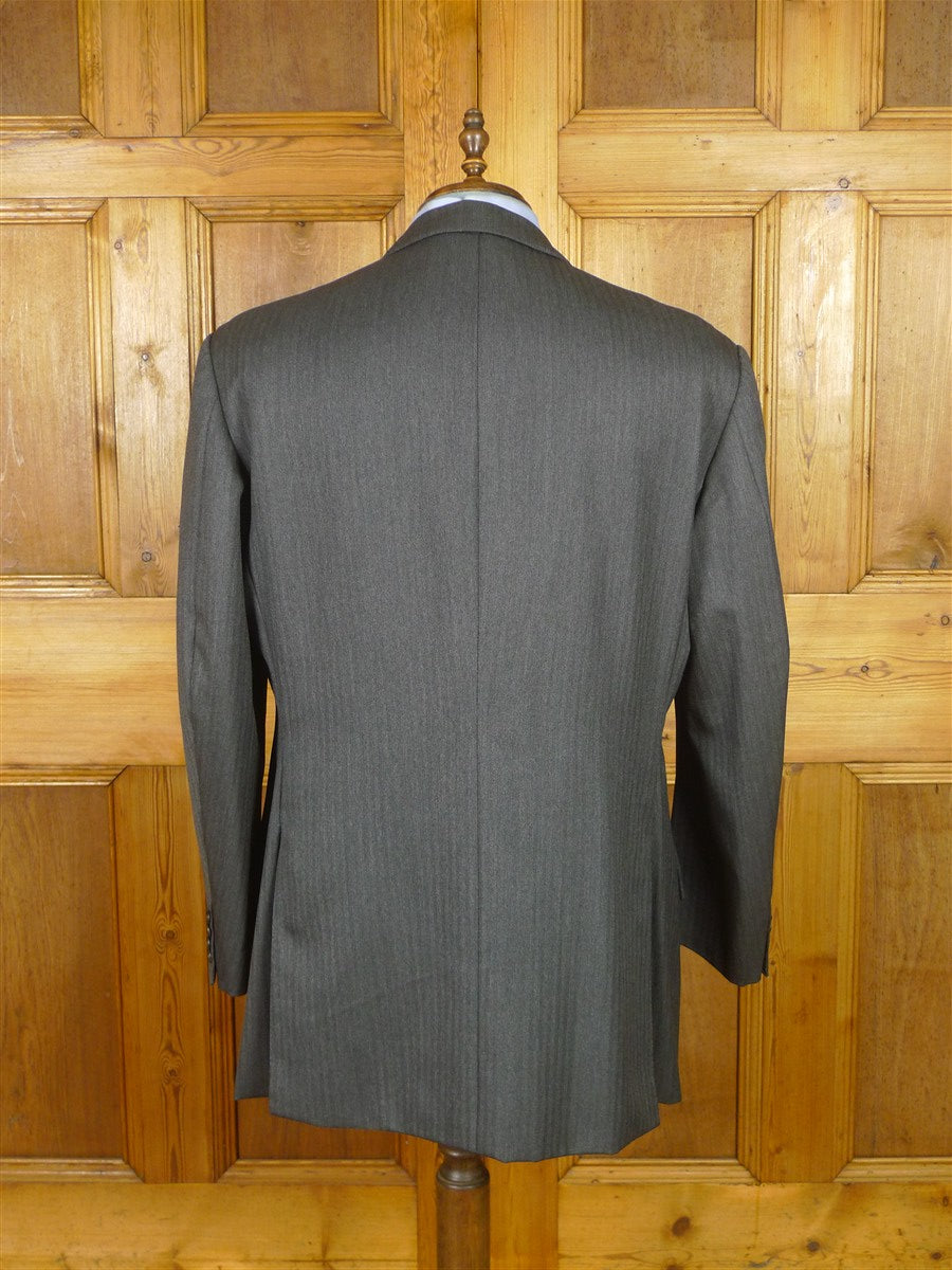 25/1076 near immaculate 2006 dege & skinner savile row bespoke heavyweight grey herringbone d/b worsted suit 45-46 regular w/ 2 pair trs