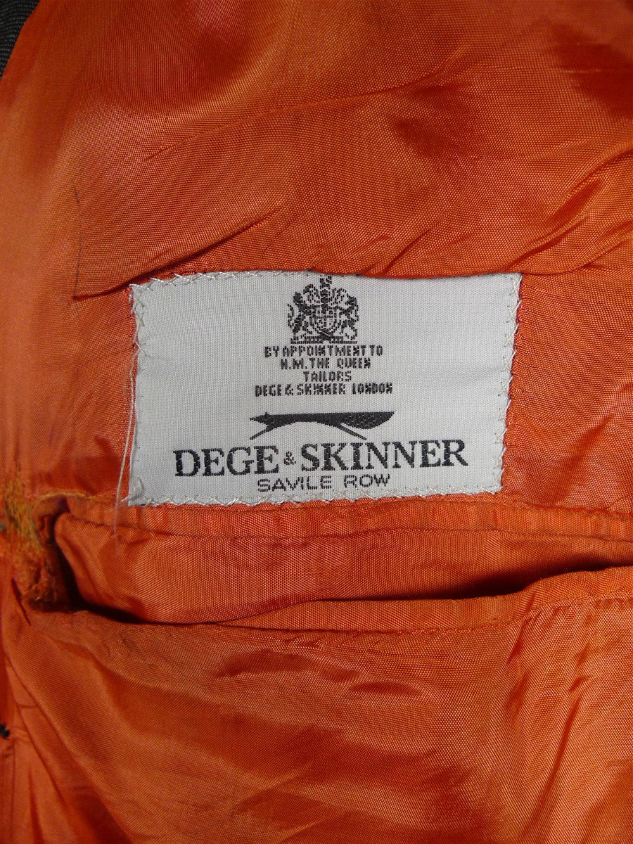 25/1079 superb 2002 dege & skinner savile row bespoke grey nailhead weave d/b worsted suit 45-46 regular