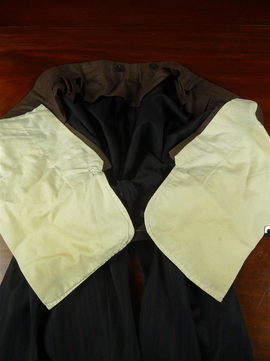 25/1077 near immaculate 2006 dege & skinner savile row bespoke heavyweight charcoial grey / brown stripe d/b worsted suit 44-45 regular w/ 2 pair trs