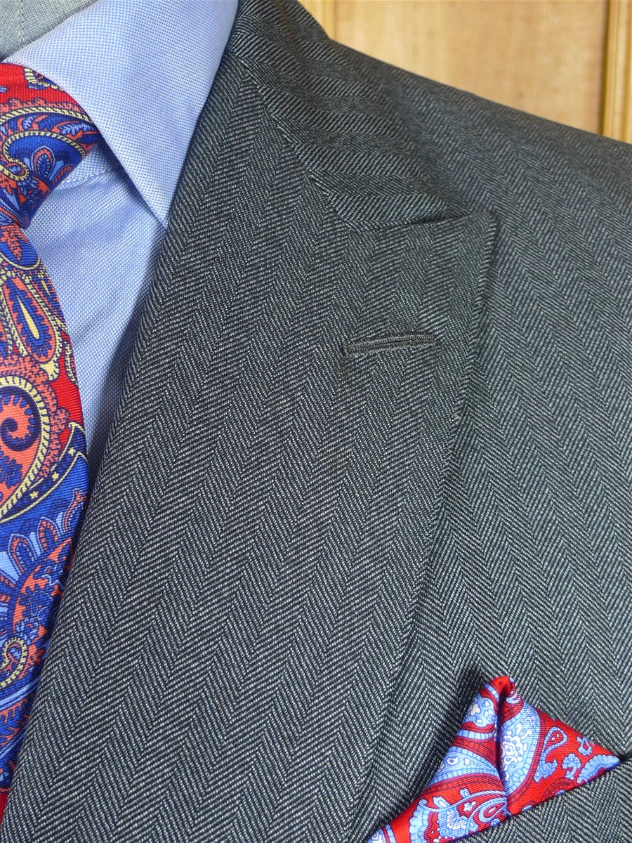 25/1134 dege & skinner 2002 savile row bespoke heavyweight grey herringbone worsted d/b suit w/ 2 pair trs 44 regular