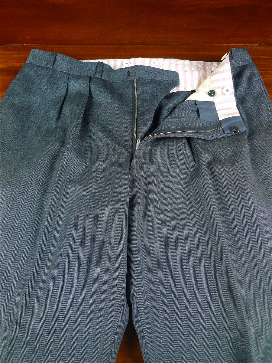 25/1134 dege & skinner 2002 savile row bespoke heavyweight grey herringbone worsted d/b suit w/ 2 pair trs 44 regular