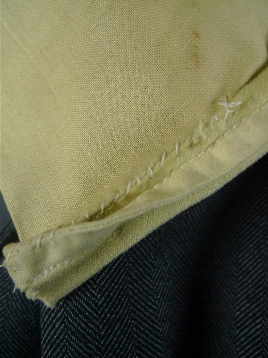 25/1134 dege & skinner 2002 savile row bespoke heavyweight grey herringbone worsted d/b suit w/ 2 pair trs 44 regular