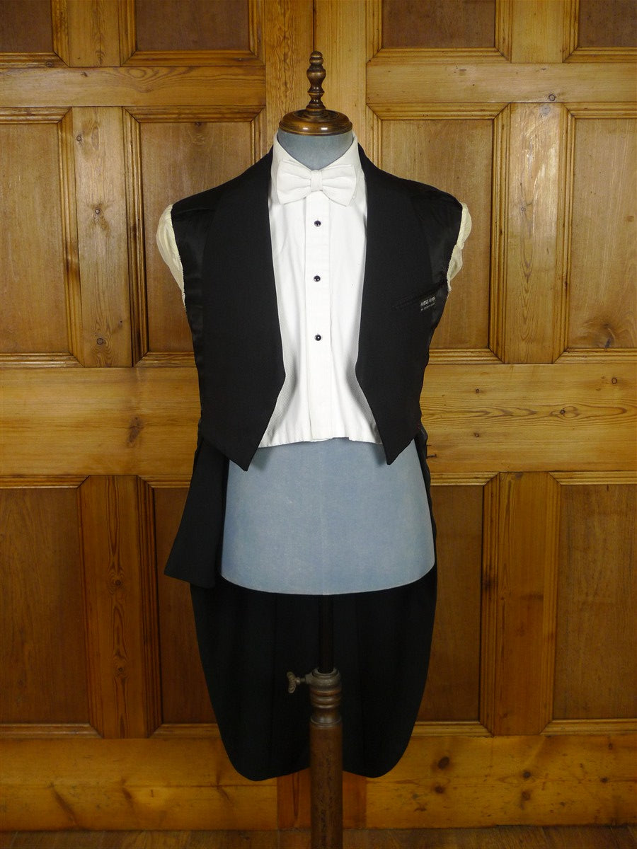 25/1132 vintage 1950s 1960s london tailor black barathea wool evening tailcoat 38 long
