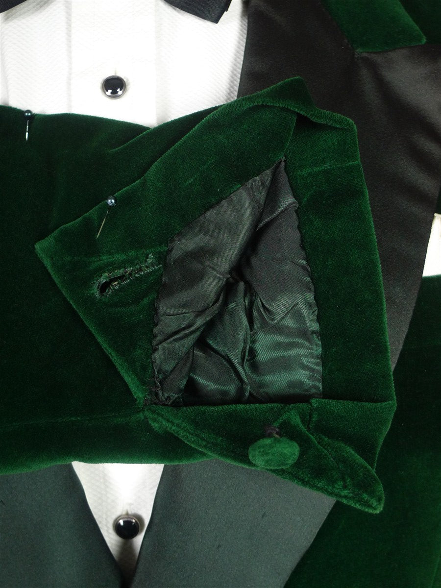 25/1156 exceptional 1972 cyril a castle savile row bespoke bottle green velvet smoking / dinner jacket w/ silk facings 39-40 regular