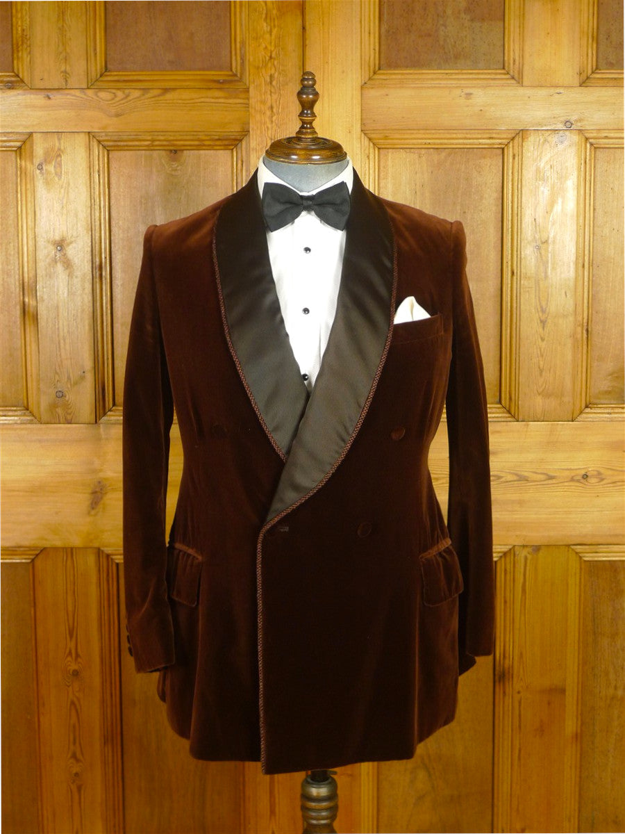 25/1192 exceptional 1979 vintage bespoke brown silk-velvet d/b silk shawl dinner / smoking jacket 40-41 long