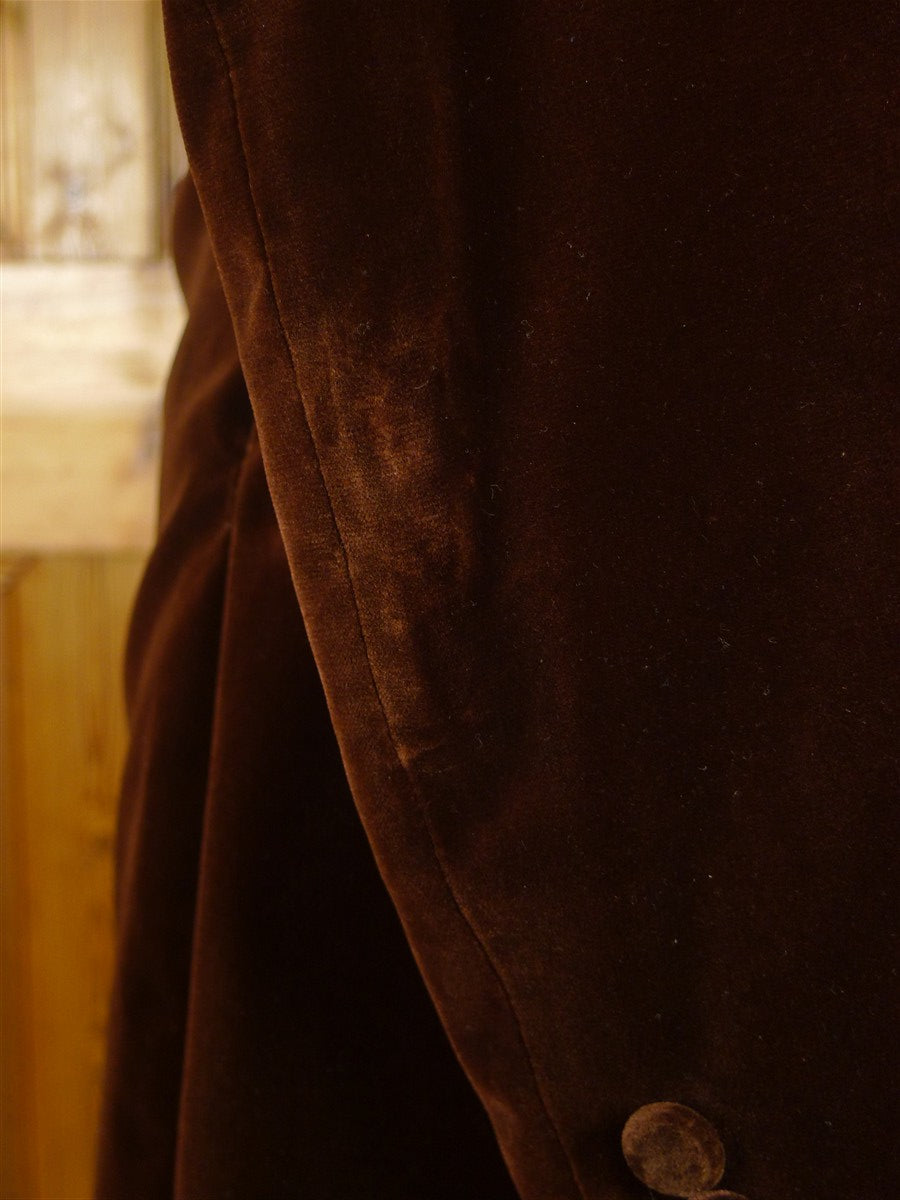 25/1192 exceptional 1979 vintage bespoke brown silk-velvet d/b silk shawl dinner / smoking jacket 40-41 long