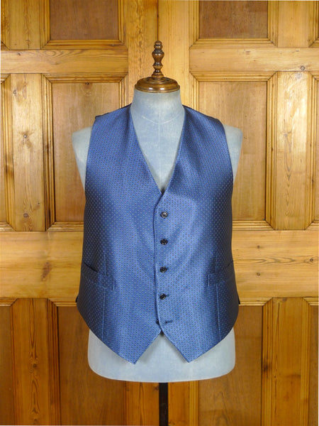 25/1204 italian bespoke blue silk morning waistcoat 42 regular