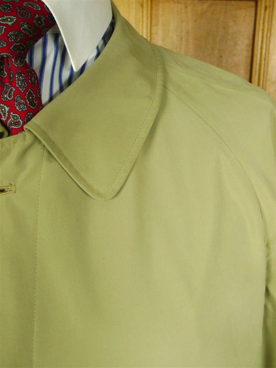 26/0028 aquascutum london pale green full-length foldable raincoat mac 42