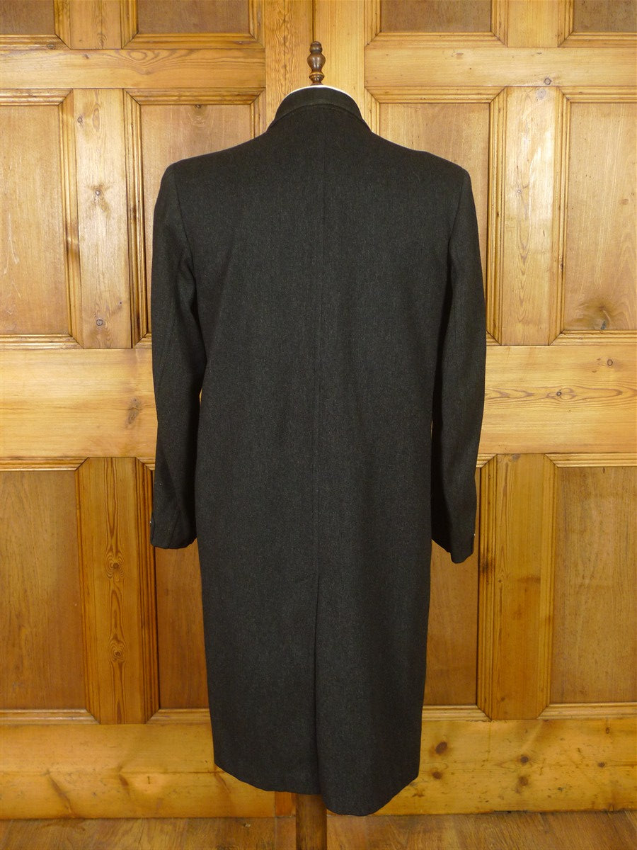 26/0024 fabulous 1940s 1950s vintage west of england worsted twill grey raincoat overcoat w/ gauntlet cuff 38-40