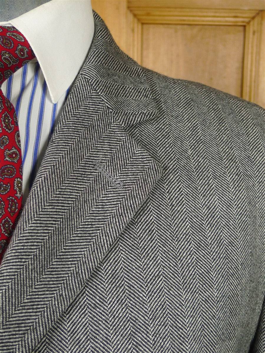 26/0055 immaculate chester barrie savile row grey herringbone wool chesterfield coat overcoat 44