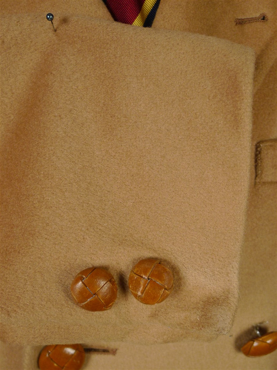 26/0057 stunning vintage daks virgin wool camel coat british warm overcoat w/ leather buttons 38 short