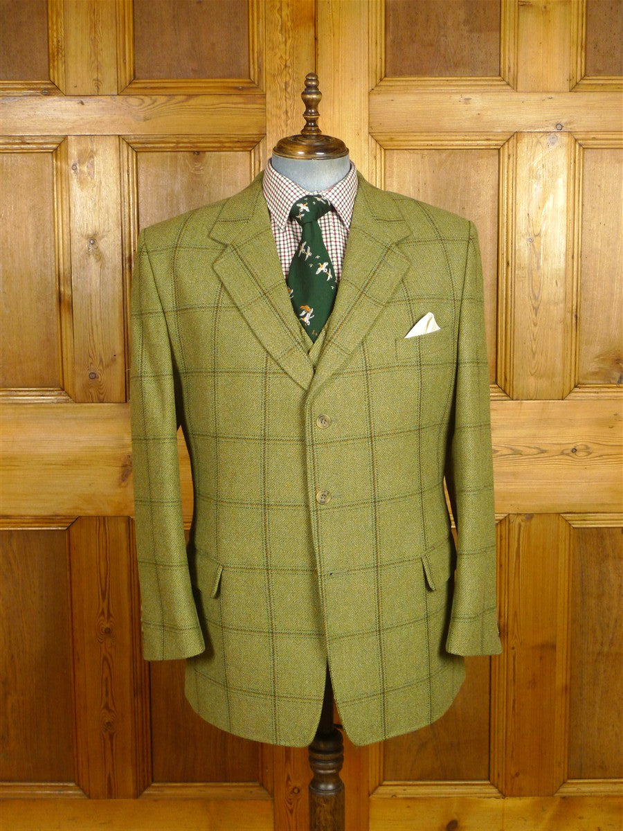 26/0068 nr immaculate stewart christie edinburgh bespoke heavyweight green wp check 3-piece suit  w/ ext trs 45 regular